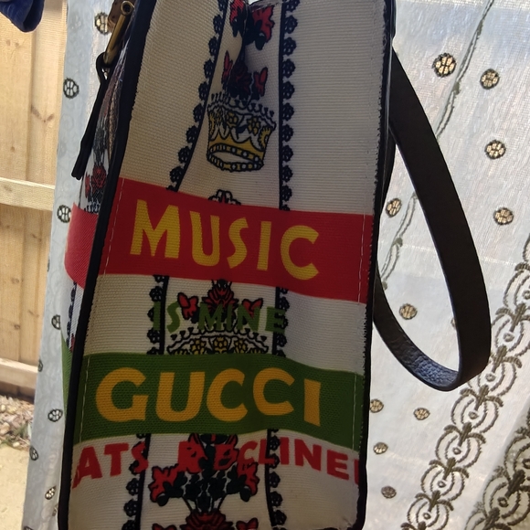 Monogram Canvas And Leather Fashion Bag - Picture 6 of 15